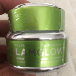 GlamGlow PowerMud